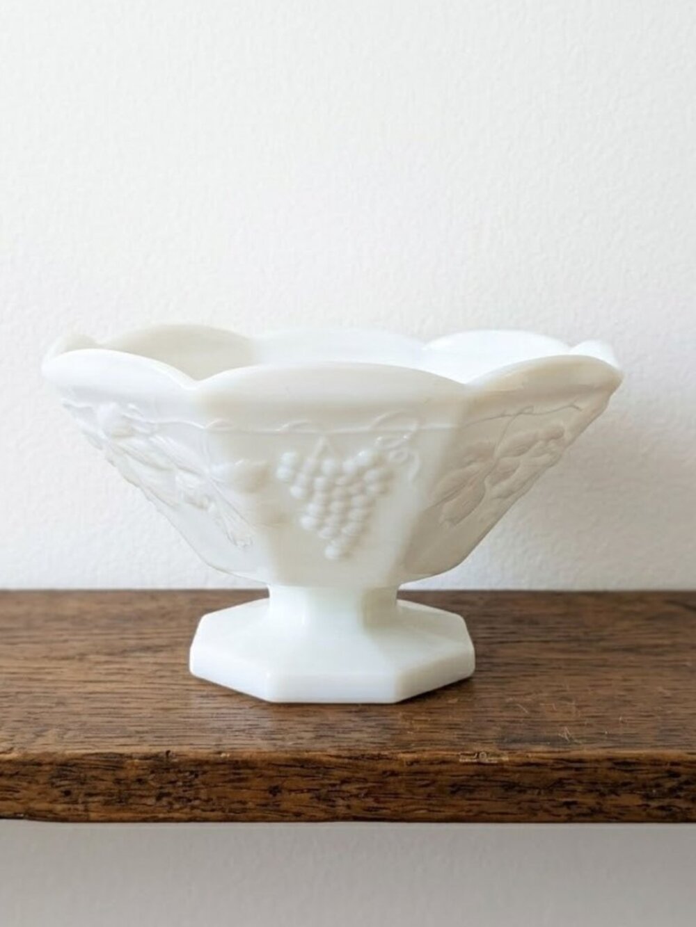 Vintage Westmoreland Milk Glass Paneled Harvest Grape Footed Bowl Centerpiece 9"